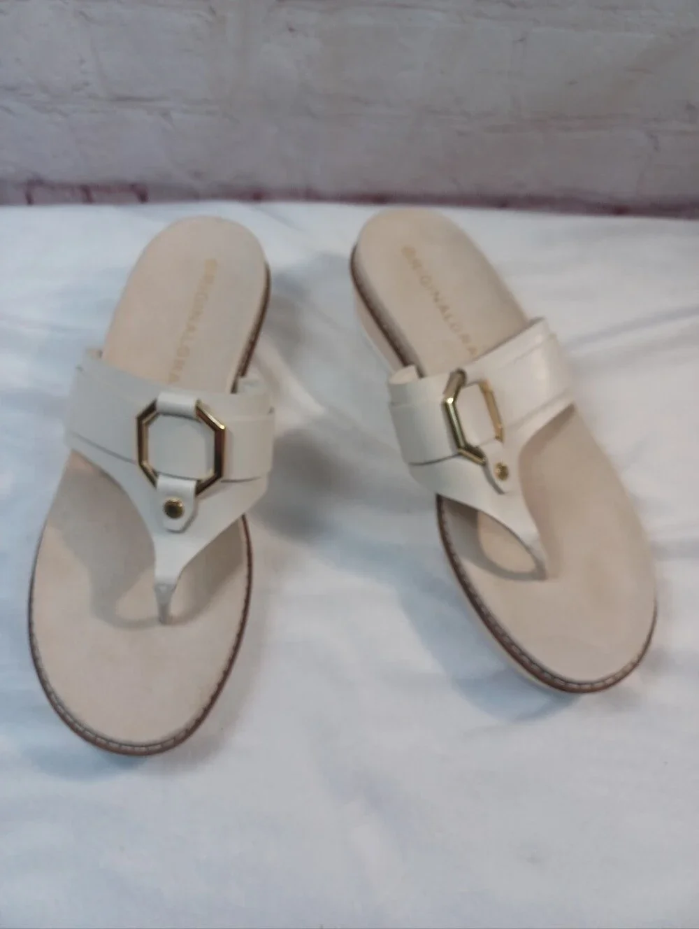 cole haan original grand white wedge thong sandals 6b